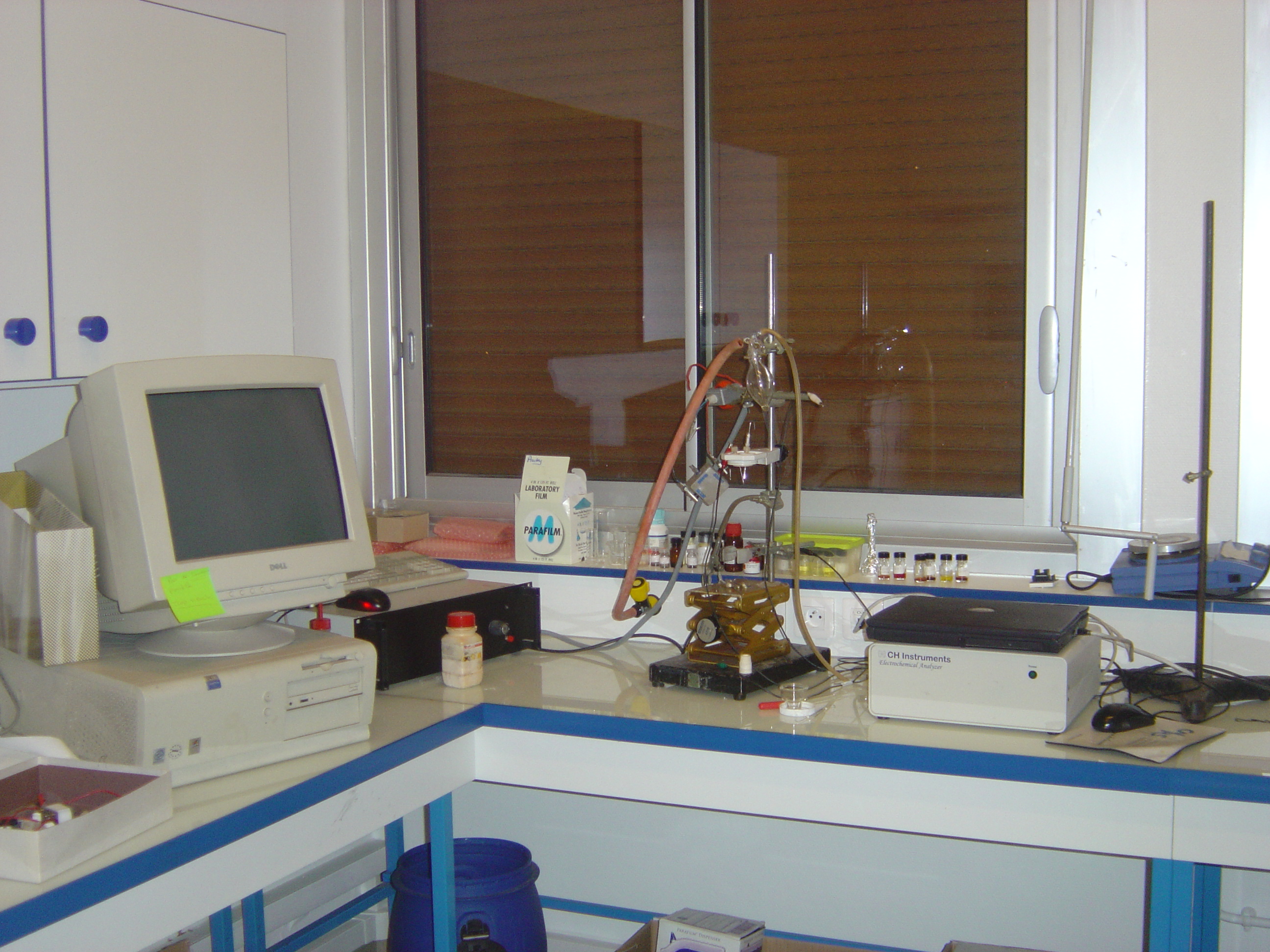 Salle d'�lectrochimie du PPSM