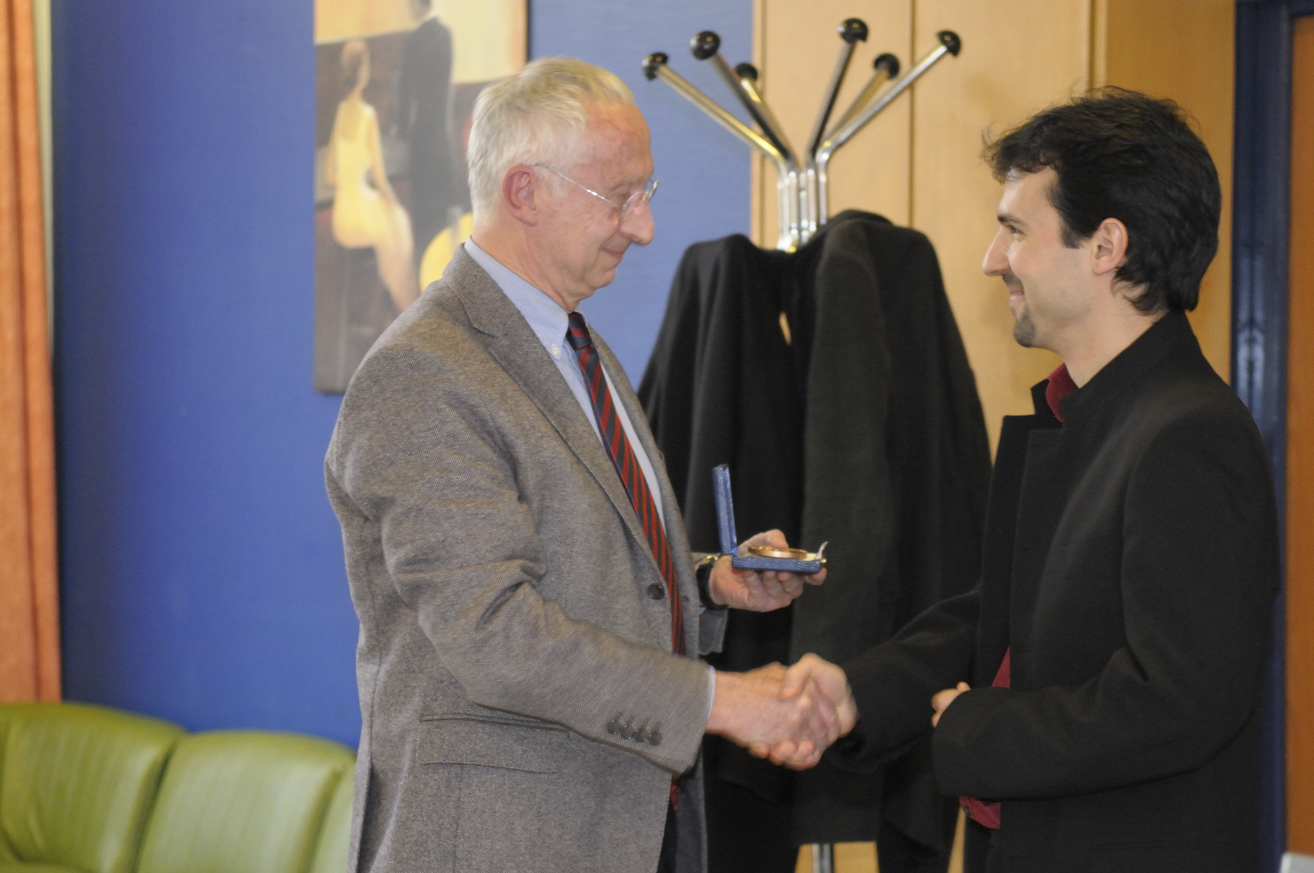 Remise de la m�daille de bronze CNRS � R M�tivier
